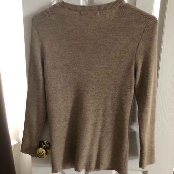 Banana Republic Cardigan - Picture 4 of 4